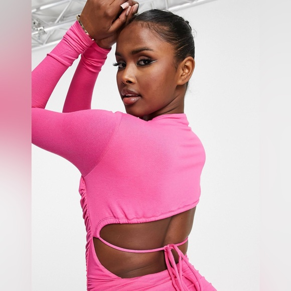 NWOT- Naked Wardrobe ruched long sleeve open back mini dress in raspberry - Picture 4 of 13